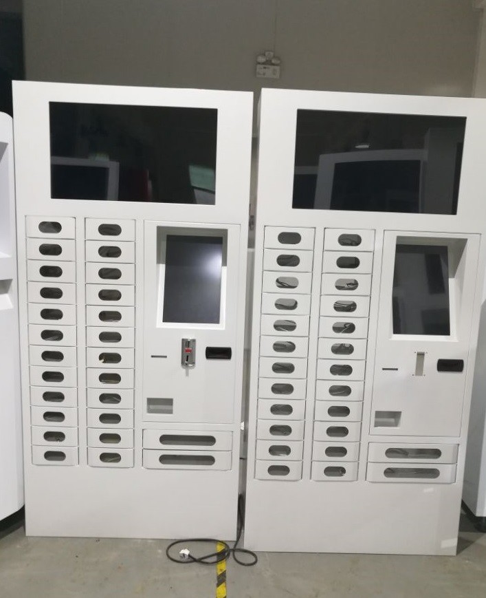 के बारे में नवीनतम कंपनी का मामला कैबिनेट लॉकर मोबाइल फोन चार्ज वेंडिंग स्टेशन